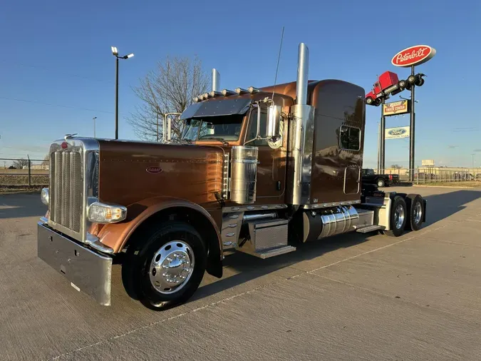 2024 Peterbilt 389