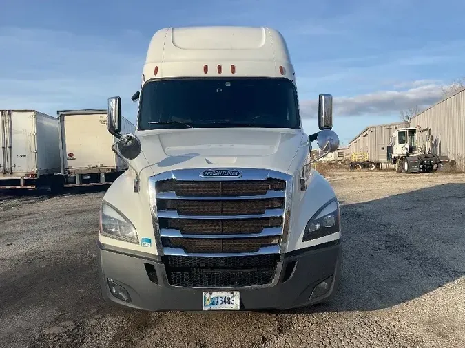 2019 Freightliner T12664ST