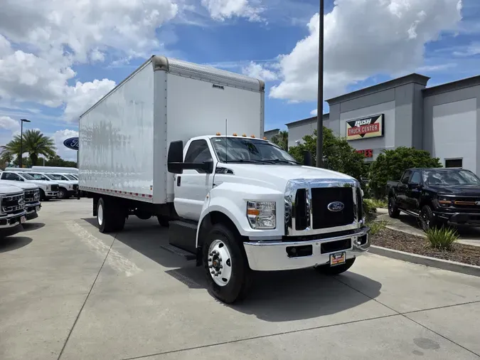 2025 Ford F-750