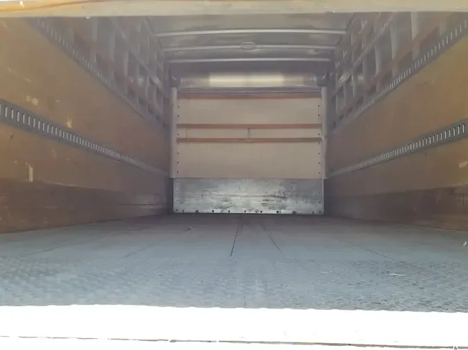 2017 FREIGHTLINER M2 106