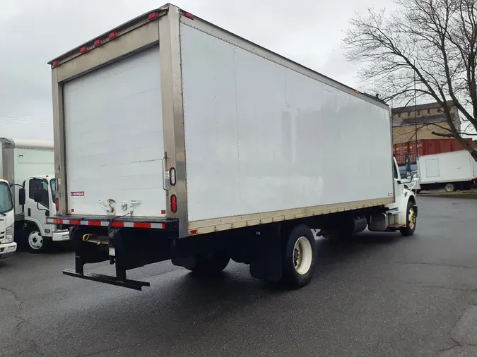 2015 FREIGHTLINER/MERCEDES M2 106