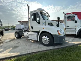 2011 Freightliner CASCADIA 113