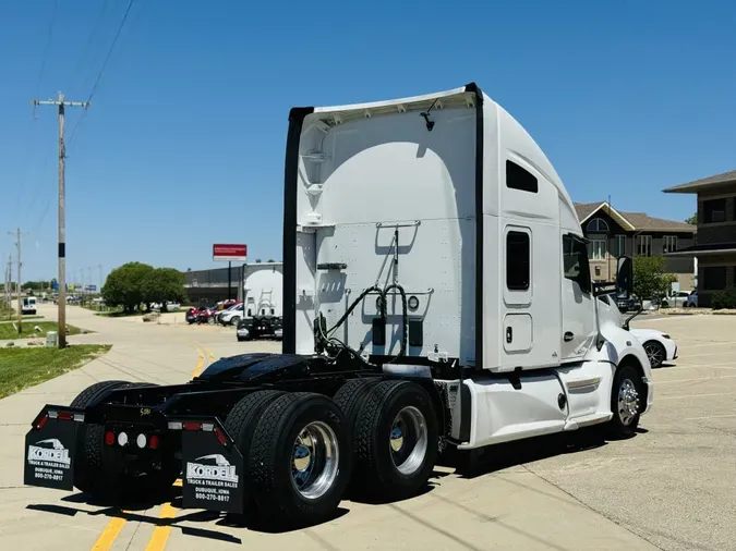 2022 KENWORTH T680