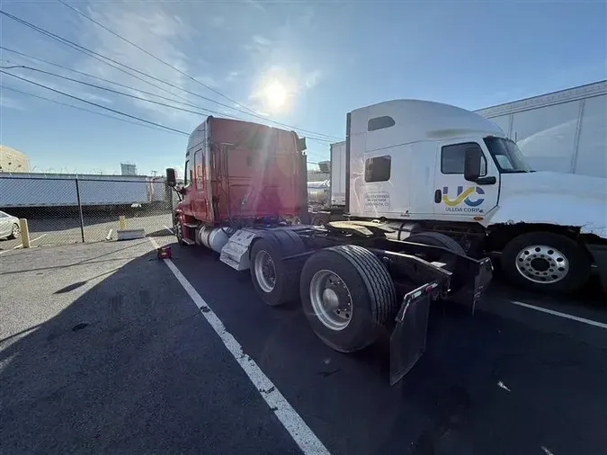 2017 FREIGHTLINER CASCADIA