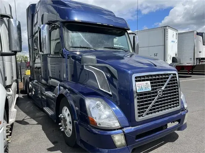 2013 VOLVO VNL64T780