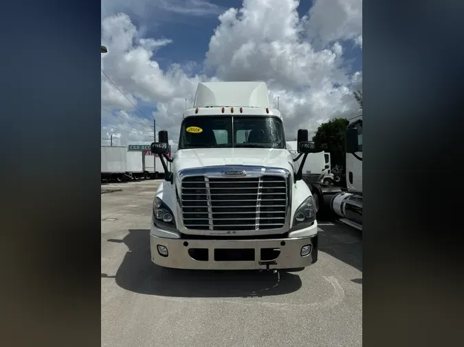 2018 FREIGHTLINER/MERCEDES CASCADIA 125