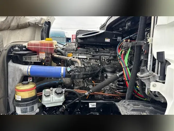 2022 FREIGHTLINER CA126