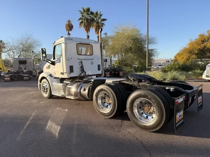 2020 Peterbilt 579a1da3c6da73ca26135a5f9ca132bfa86
