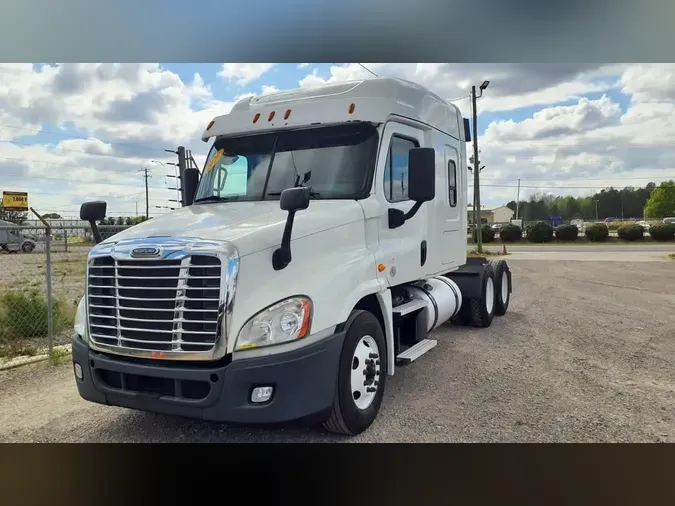 2020 FREIGHTLINER/MERCEDES CASCADIA 125a1dad476ecdaf0d60e596f3f95b1835b