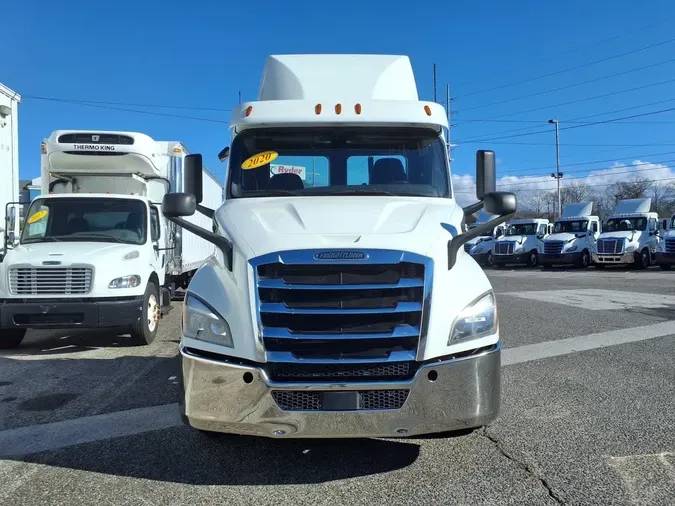 2020 FREIGHTLINER/MERCEDES NEW CASCADIA 116a1dba775759026c60ab7b3a4dd09dcfb