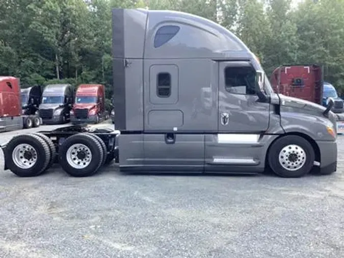 2020 Freightliner Cascadia