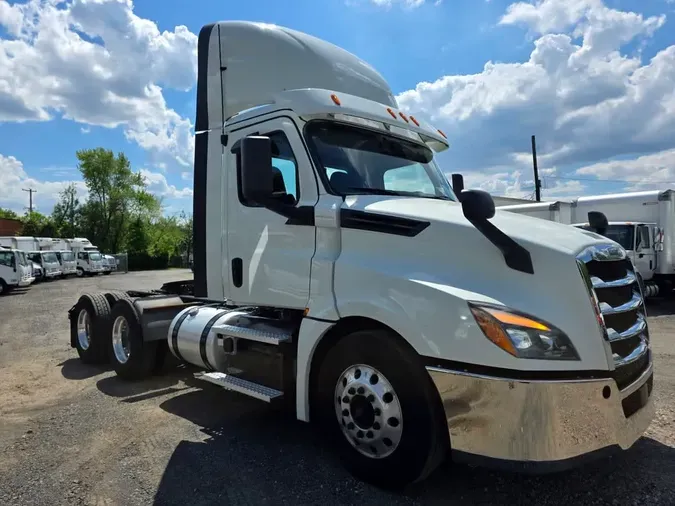 2019 FREIGHTLINER NEW CASCADIA PX12664