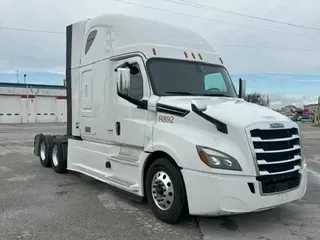 2020 FREIGHTLINER CA126