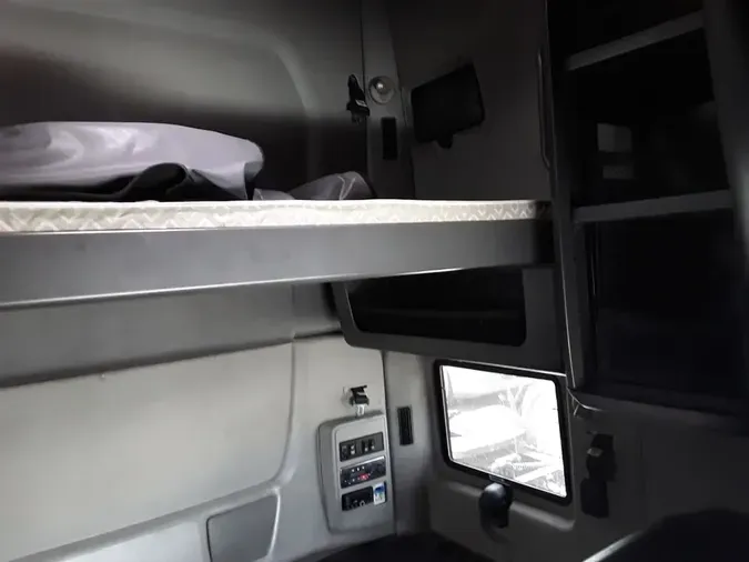 2020 NAVISTAR INTERNATIONAL LT625 SLPR CAB