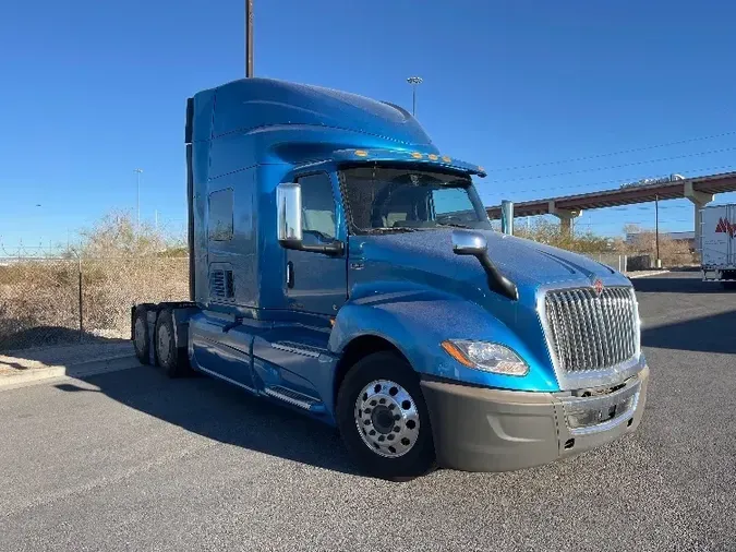 2019 International LT625a1e9fb3a75a2967cf87c2e8c099a46e6