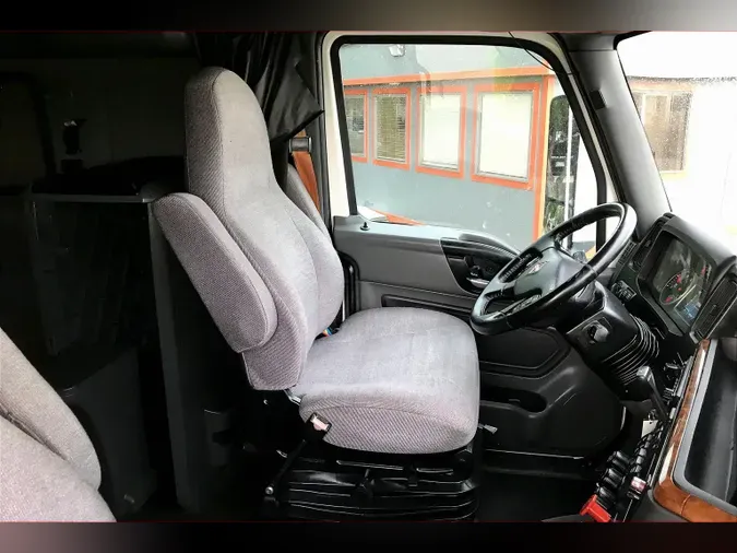 2020 INT LT625 6x4