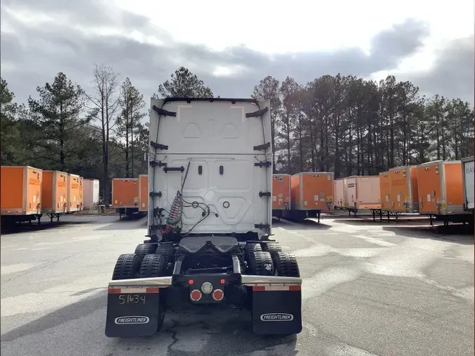 2021 Freightliner Cascadia