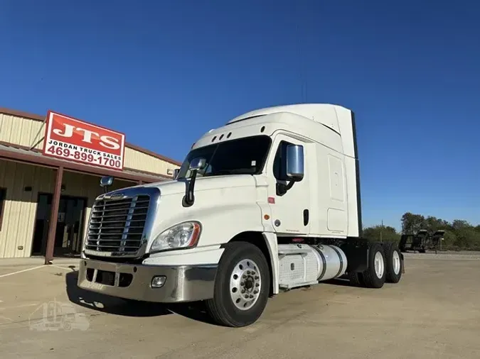 2018 FREIGHTLINER CASCADIA 125a1f0b22d998b840c0d42ba74e583bc5d