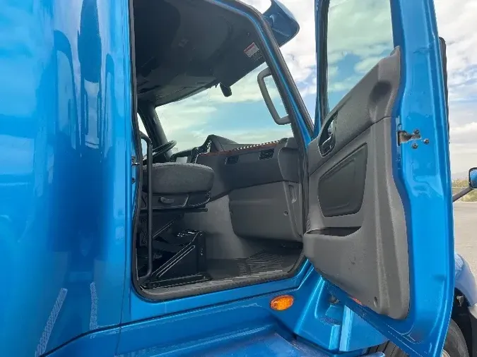 2019 International LT625