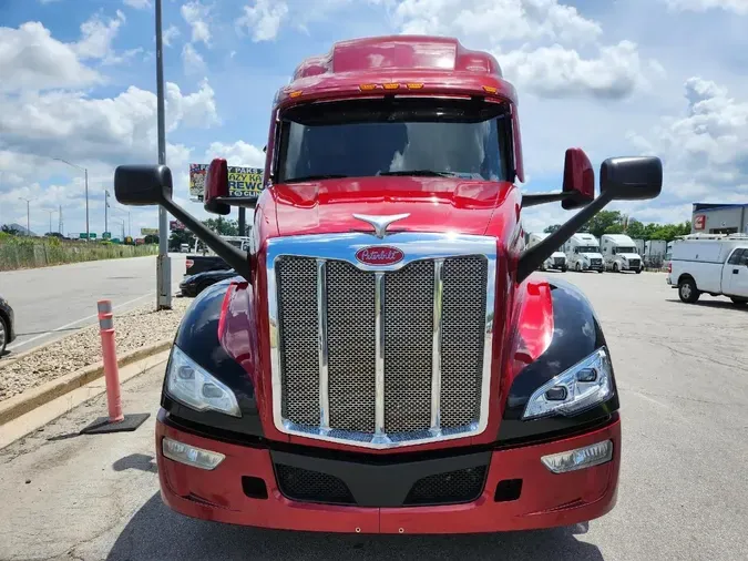 2022 PETERBILT 579