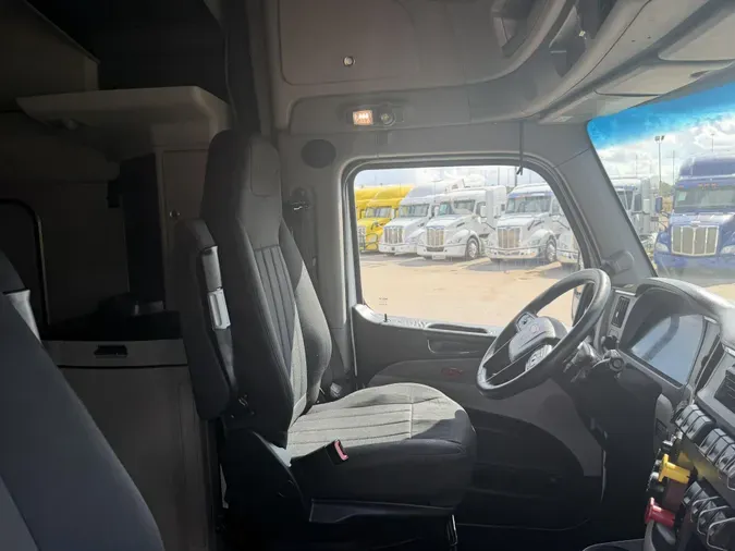 2022 Peterbilt 579
