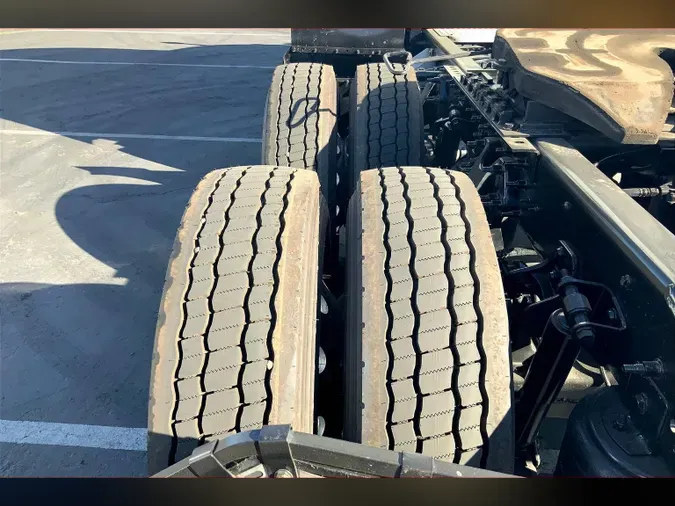 2022 INT LT625 6x4