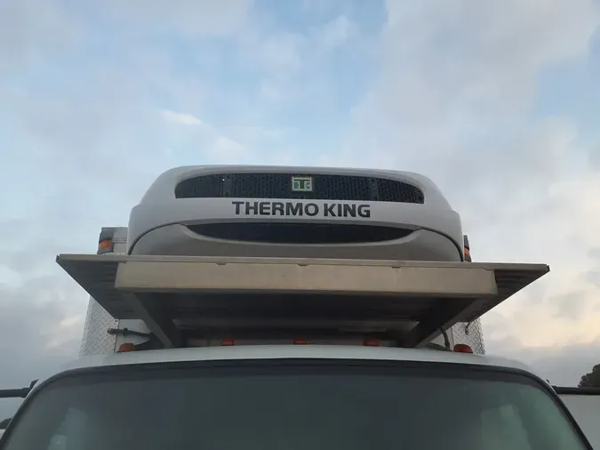 2018 FREIGHTLINER/MERCEDES M2 106
