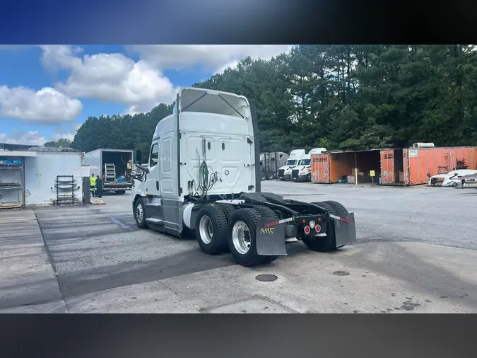 2019 Freightliner Cascadia 126