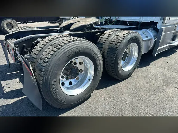 2022 Freightliner Cascadia 126a20b467272cb95742cc0443be8416b27