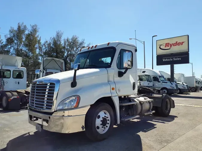 2019 FREIGHTLINER/MERCEDES CASCADIA 125a20c1273845840d106081f9af1b3808f