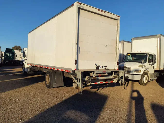 2018 FREIGHTLINER/MERCEDES M2 106