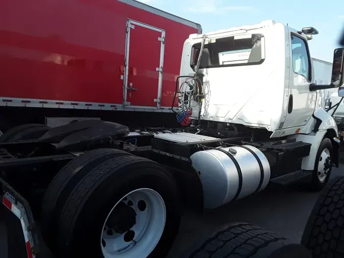 2019 NAVISTAR INTERNATIONAL RH613 DAYCAB S/A