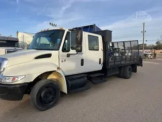 2004 INTERNATIONAL DURASTAR 4200