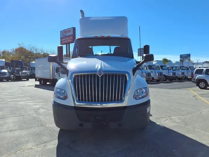 2021 NAVISTAR INTERNATIONAL LT625 DAYCAB S/A