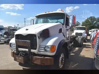 2005 MACK GRANITE CV713