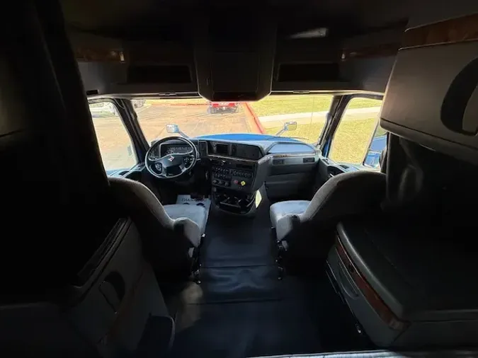 2020 INTERNATIONAL LT