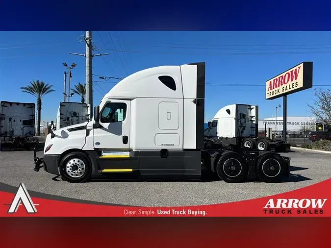 2022 FREIGHTLINER CA126