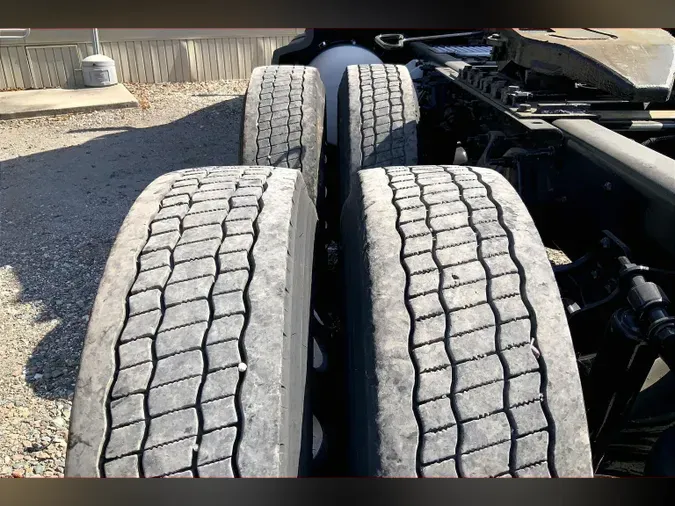 2022 INT LT625 6x4