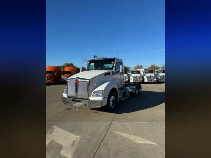 2025 Kenworth T880a21c6e9ed01ad20d00d9debcdd103cf6