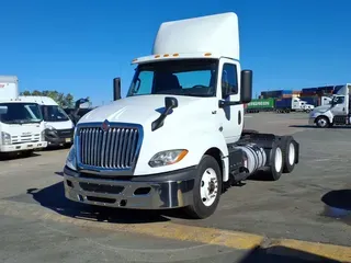 2019 NAVISTAR INTERNATIONAL LT625 DAYCAB T/A