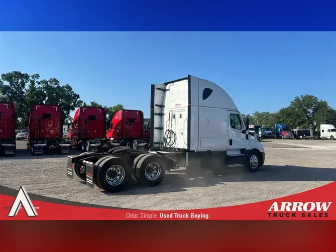 2020 FREIGHTLINER CA126