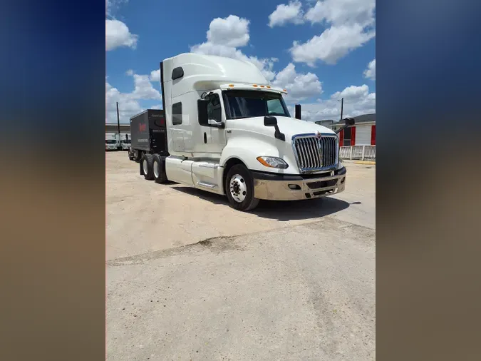 2019 NAVISTAR INTERNATIONAL LT625 SLPR CAB