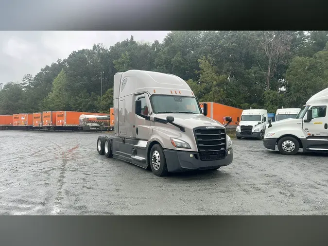 2023 Freightliner Cascadia 126a21dc7d6a62944849341c719b655cc15