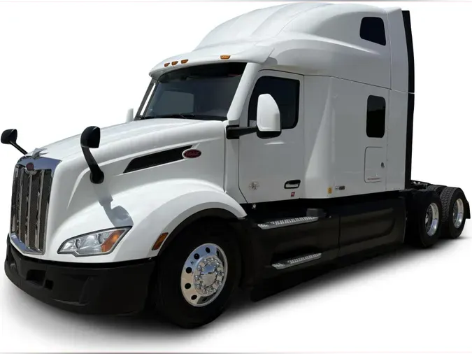 2022 Peterbilt 579a22044b7a651b5a91c9f3b556b96513a