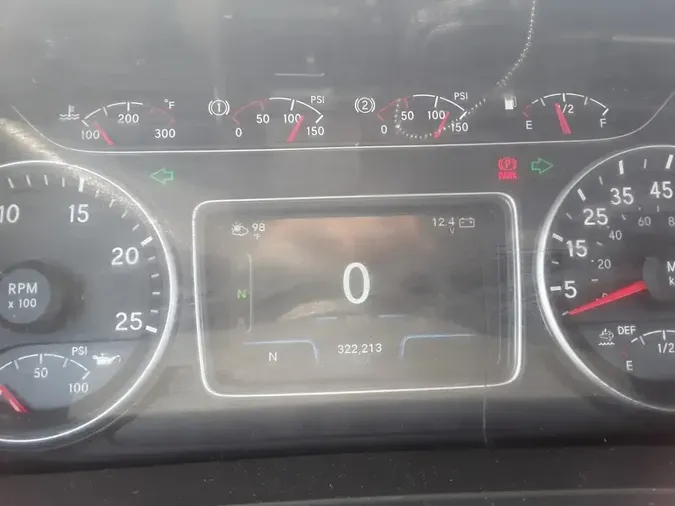 2019 NAVISTAR INTERNATIONAL LT625 DAYCAB T/A