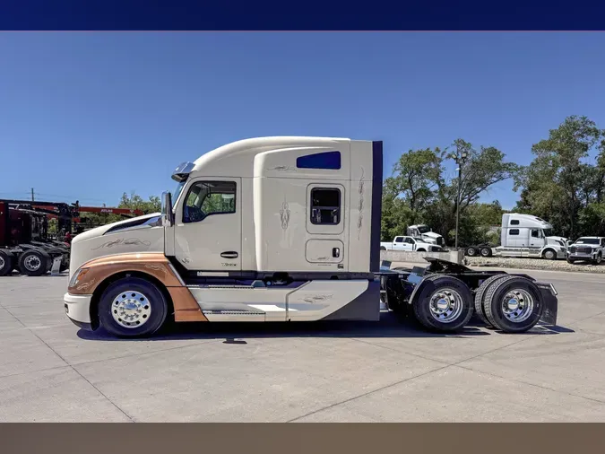 2022 KENWORTH T680