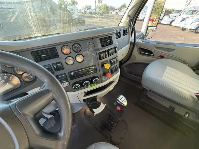 2021 Peterbilt 567a22c96031a185b1f16efbcb39c49eb4d