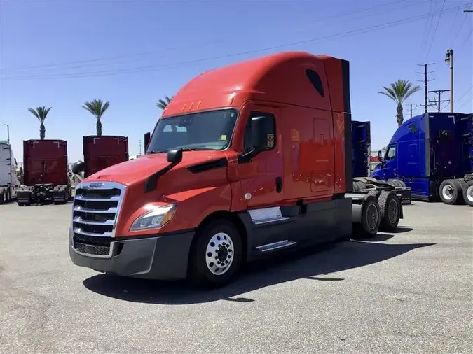 2020 FREIGHTLINER CA126