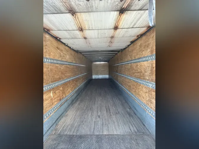 2017 FREIGHTLINER M2 106