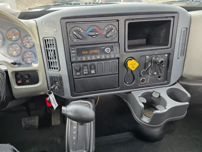 2019 NAVISTAR INTERNATIONAL 4300